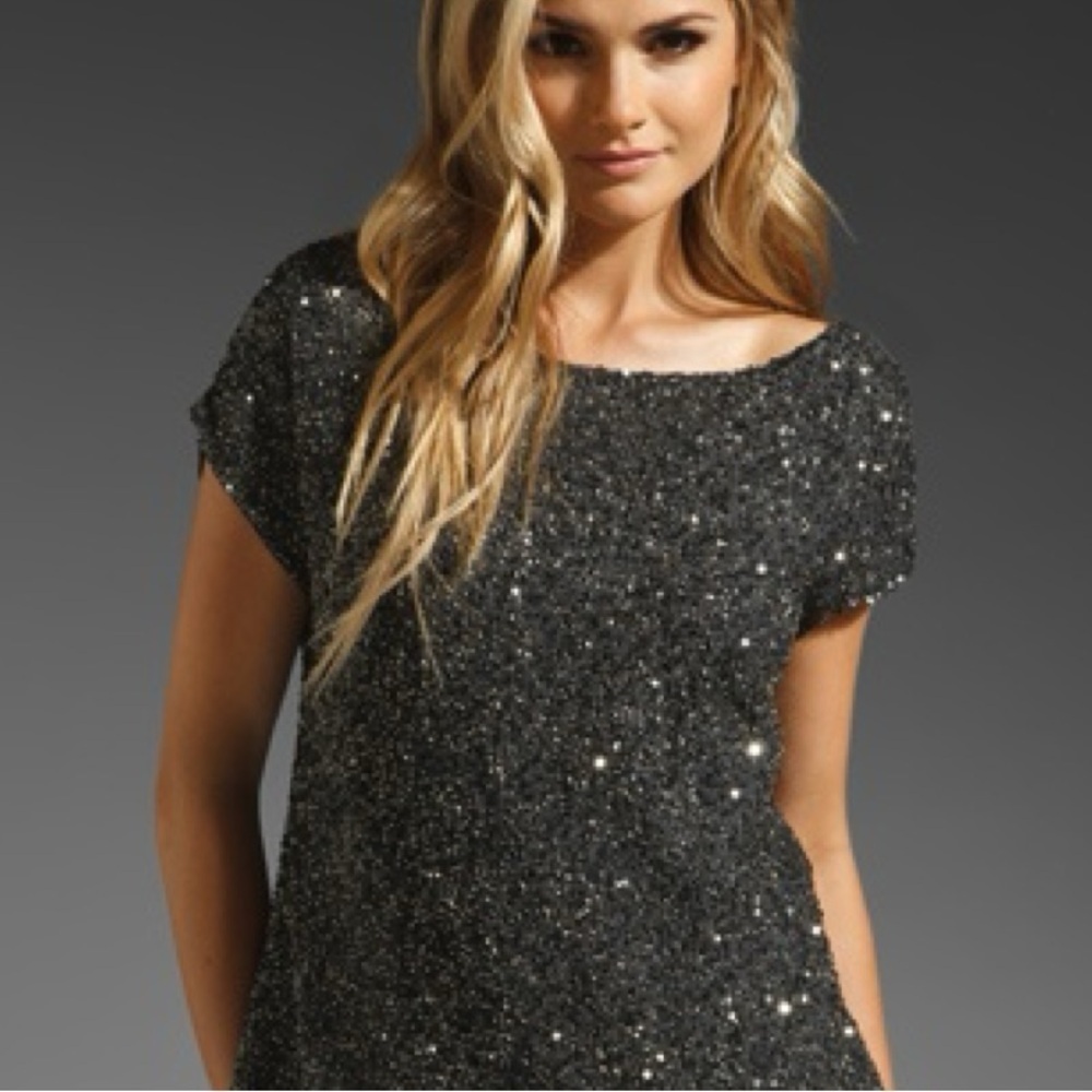 Ella Moss Stylish sparkly Black Sequin front lined short sleeve boxy chic Top